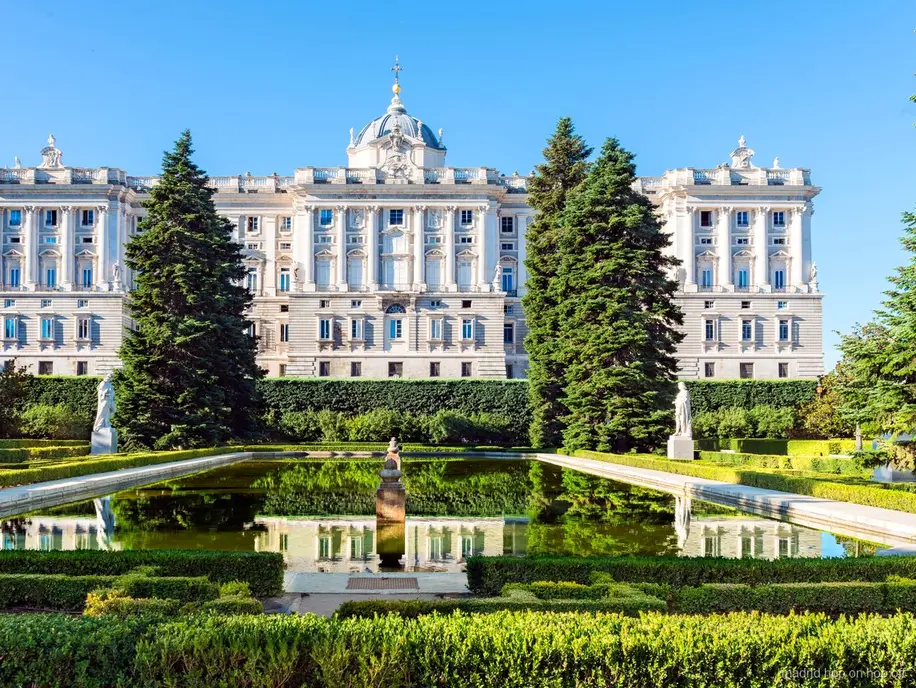 Eingang zur Königspalast Madrid Kleingruppentour